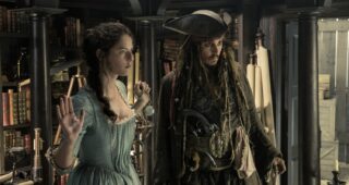 Pirates des Caraïbes 5 : La Vengeance de Salazar : Photo Kaya Scodelario, Johnny Depp