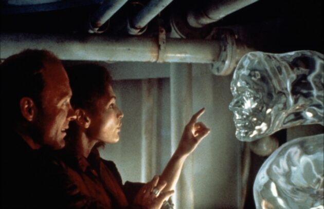 Abyss : Photo Ed Harris, Mary Elizabeth Mastrantonio