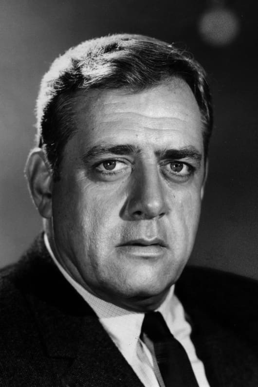 Raymond Burr : Photo officielle