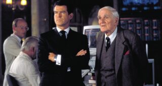 Le Monde ne suffit pas : photo, Pierce Brosnan, Desmond Llewelyn